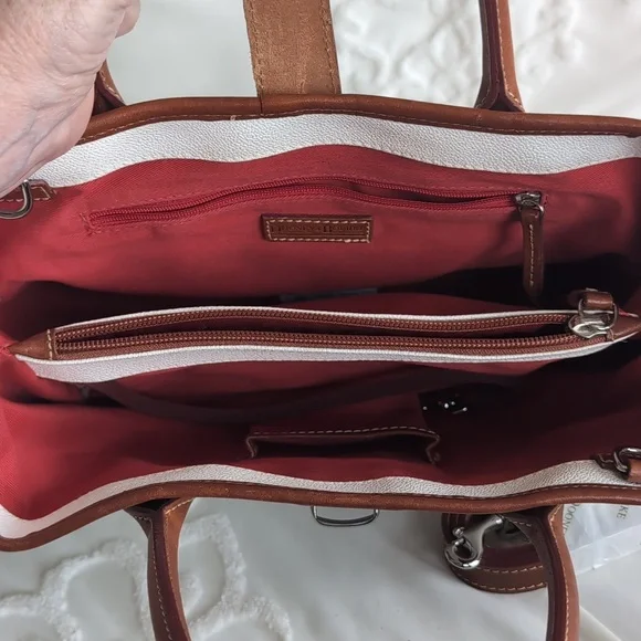 Dooney & Bourke Archives-Pebble Leather Tuck Lock Tote-White/British Tan NEW - Picture 12 of 15